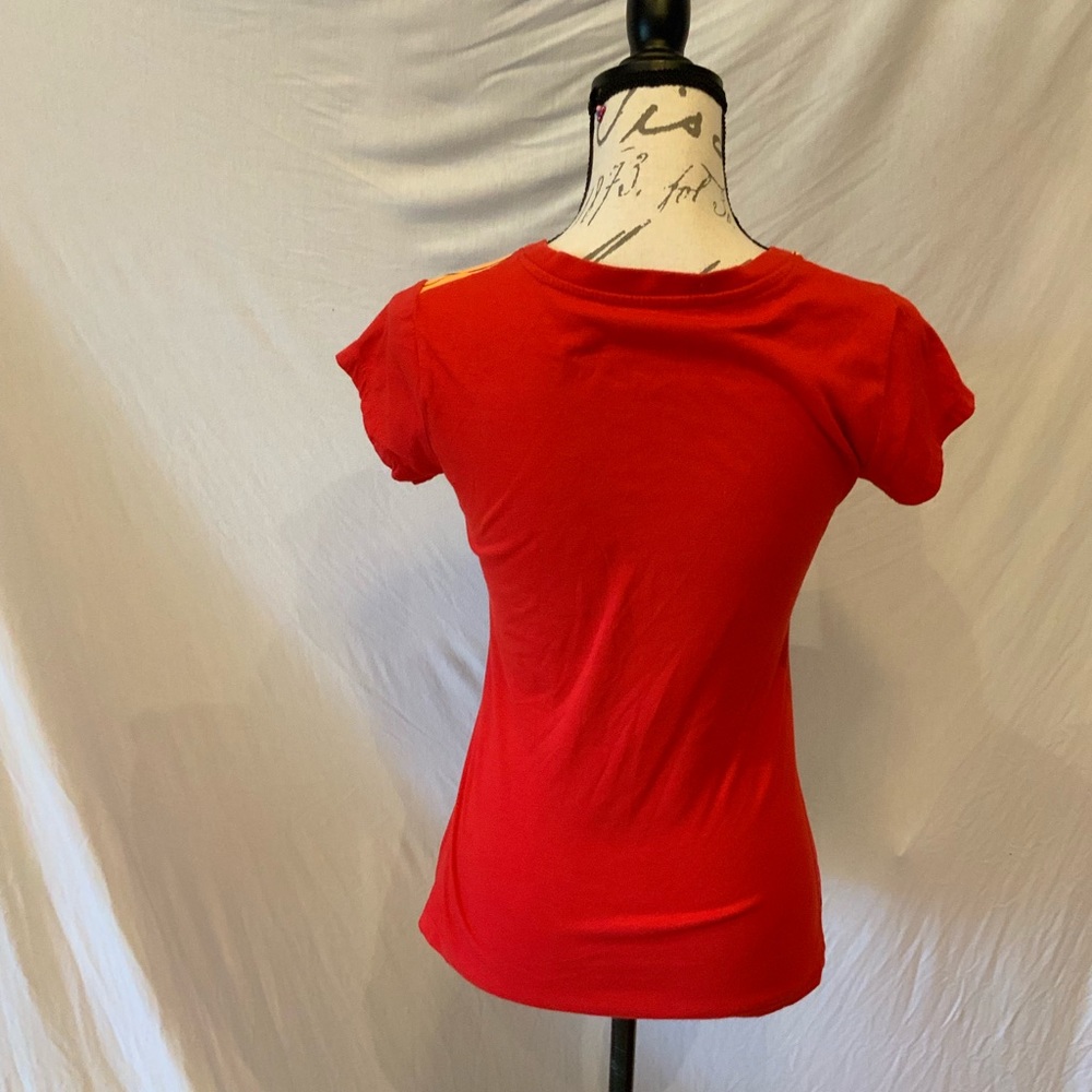 EUC-Disney red Minnie and Mickey short-sleeve tee - Picture 3 of 4